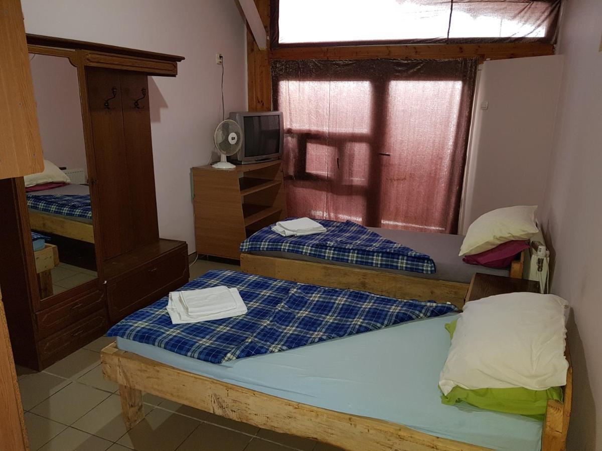 Hompot Accommodation Deva Ngoại thất bức ảnh