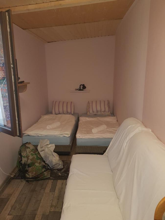 Hompot Accommodation Deva Ngoại thất bức ảnh