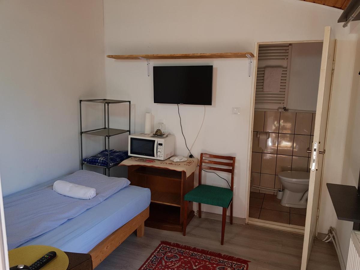 Hompot Accommodation Deva Ngoại thất bức ảnh