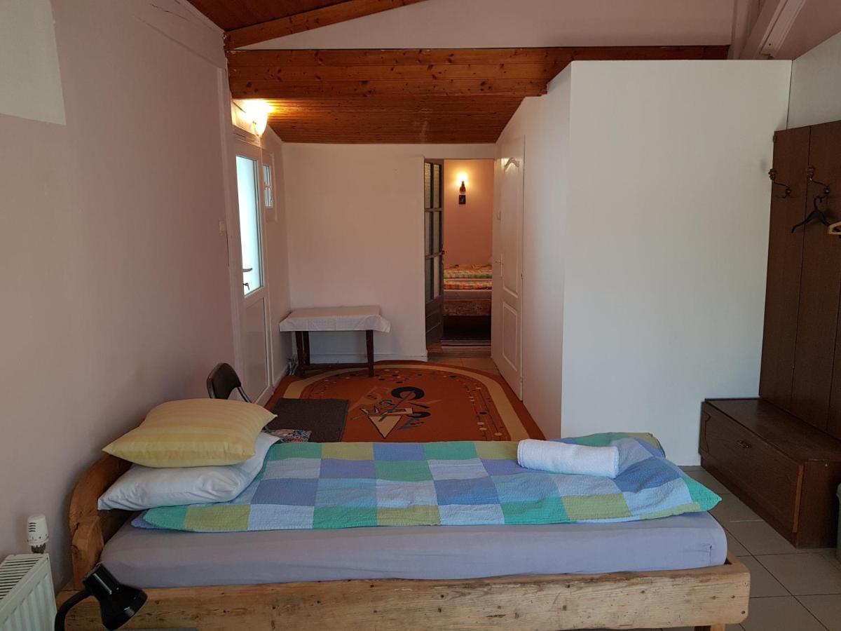 Hompot Accommodation Deva Ngoại thất bức ảnh